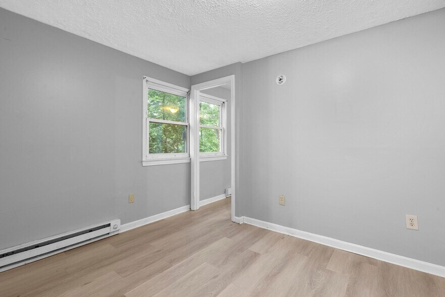 More Photos Of 451 Divinity St, Bristol Apartments For Sale