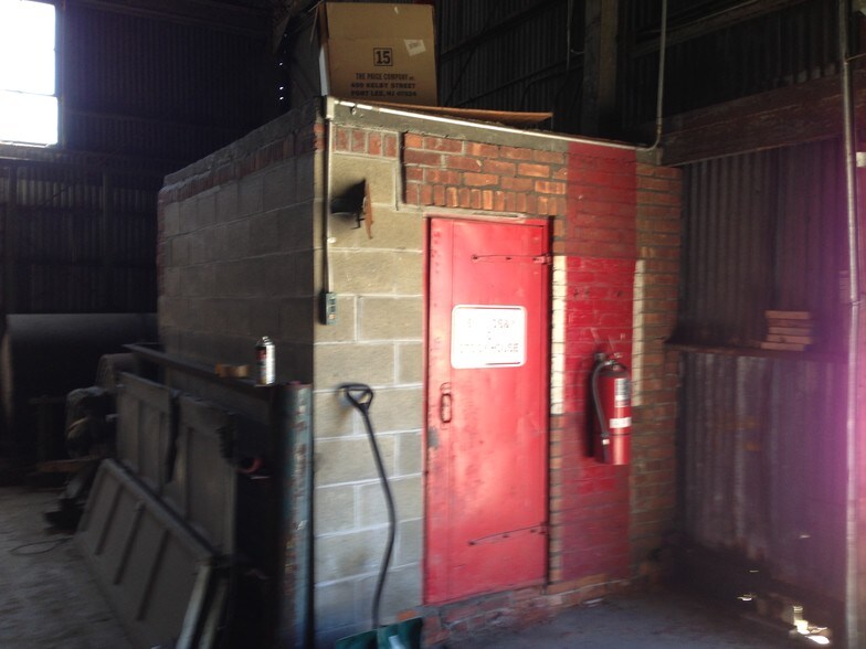 More Photos Of 157 Columbia St, Lee Warehouse For Sale