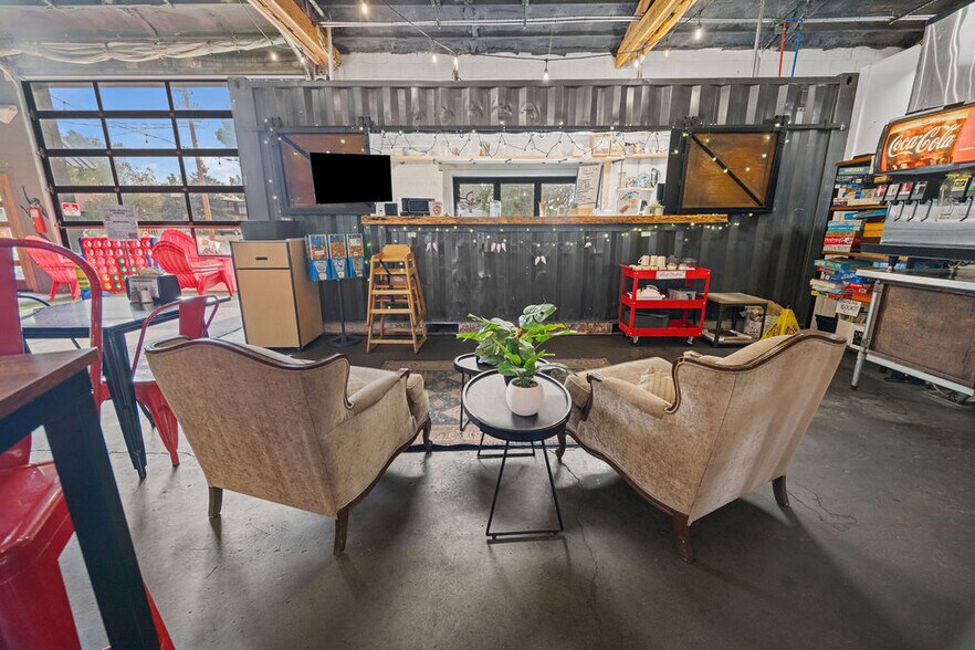 More Photos Of 1589 W Victory Way, Craig Flex For Sale