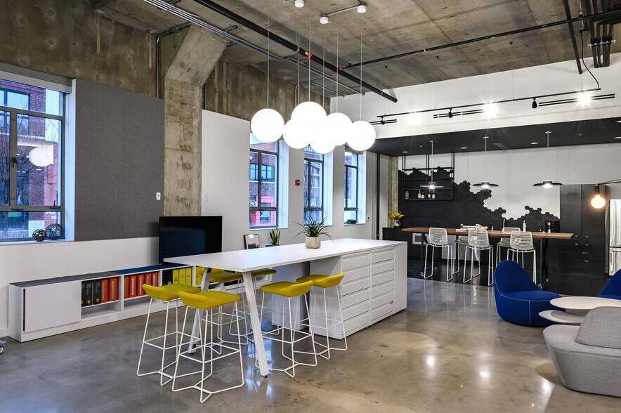 More Photos Of 215 E 18TH, Kansas City Office For Lease