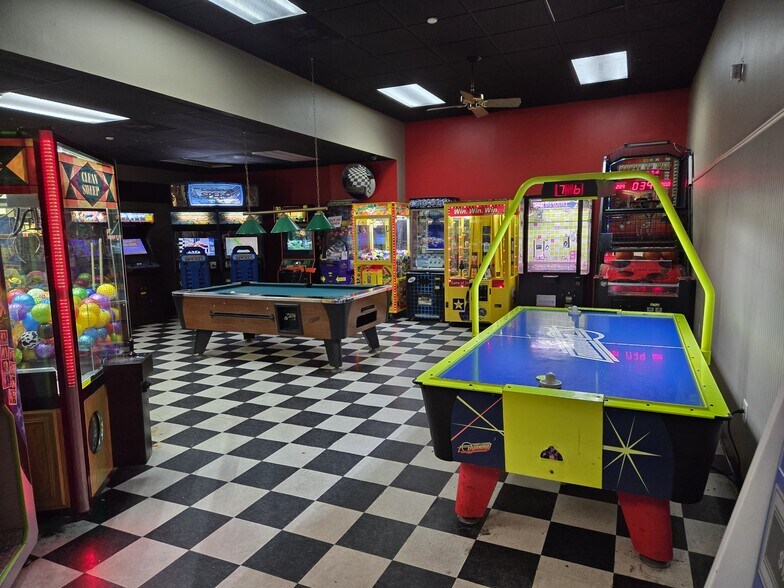 More Photos Of 2006 S Main St, Farmville Bowling Alley For Sale