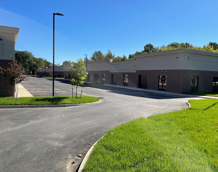 More Photos Of 219 Turner Rd, North Chesterfield Unknown For Lease