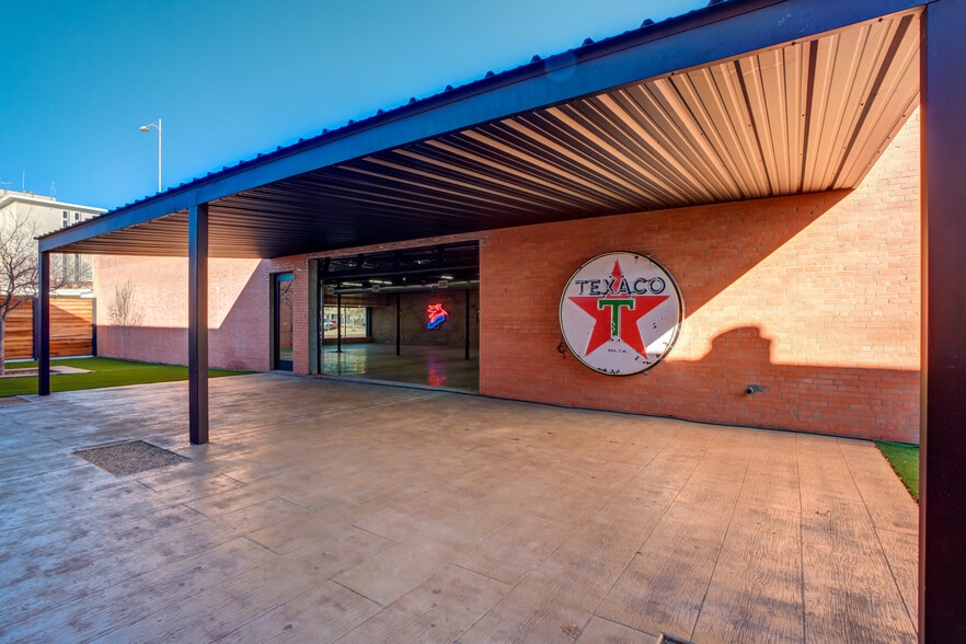 More Photos Of 1213 Crickets Ave, Lubbock Storefront For Sale