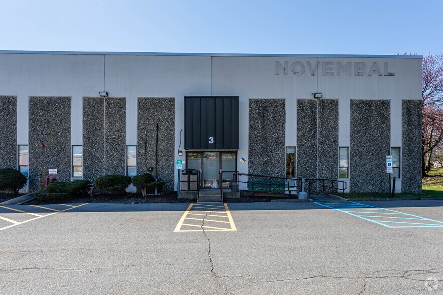 More Photos Of 3 Greek Ln, Edison Manufacturing For Lease