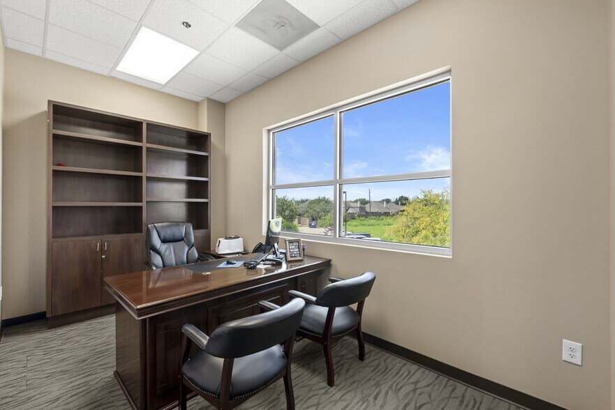 More Photos Of 7790 W Grand Pky, Richmond Medical For Lease