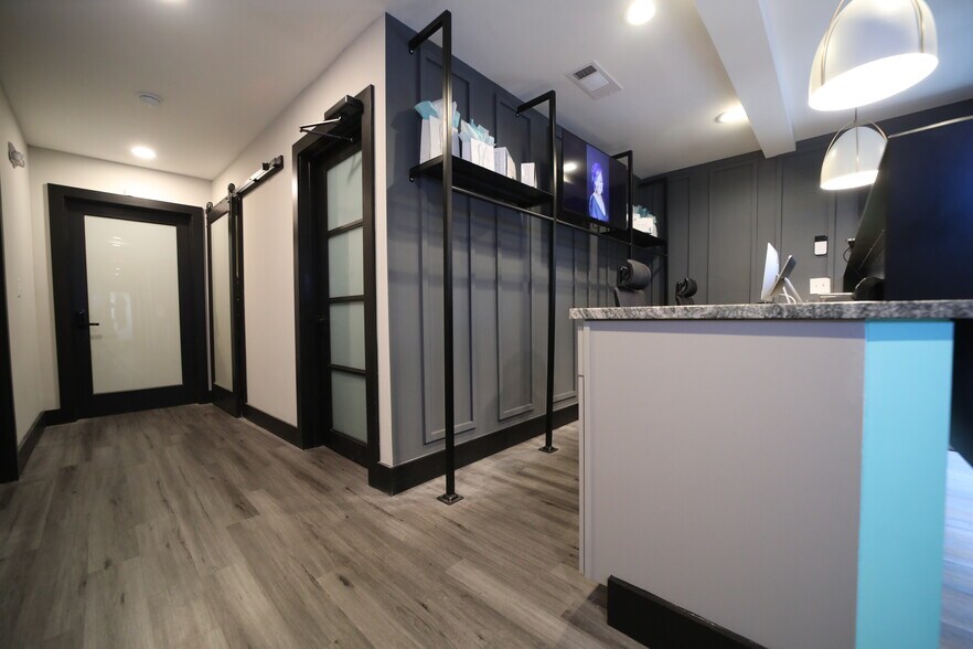 More Photos Of 2581 Candler Rd, Decatur Freestanding For Lease