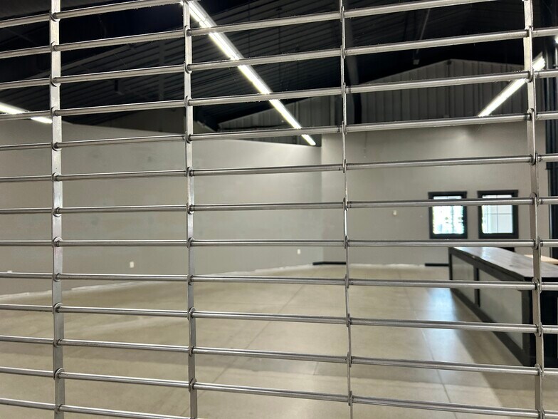 More Photos Of 1289 Edison St NW, Hartville Restaurant For Lease