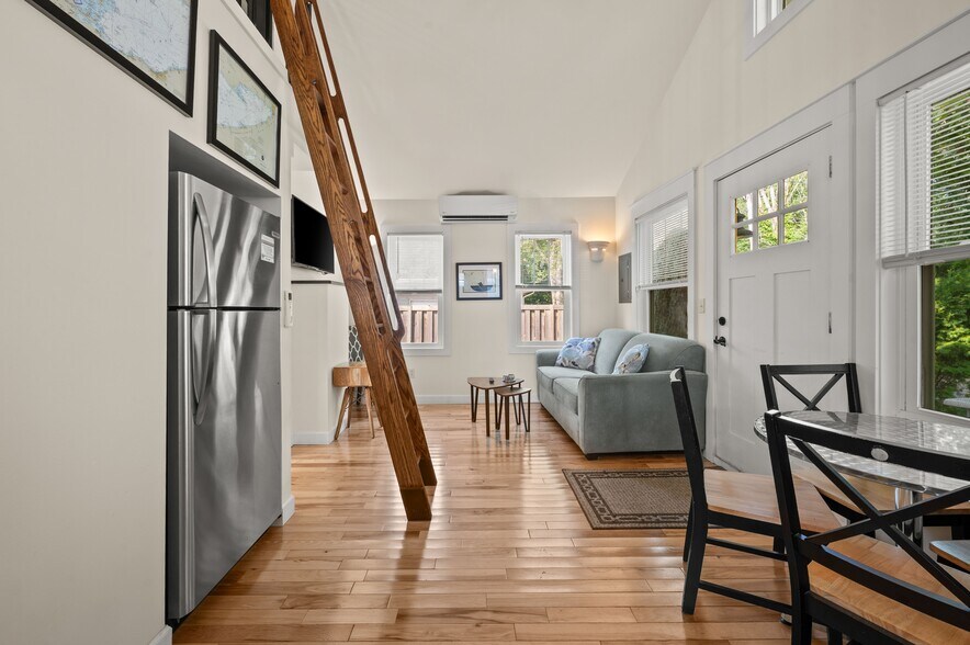 More Photos Of 5358 Paw Paw Lake Rd, Coloma Apartments For Sale