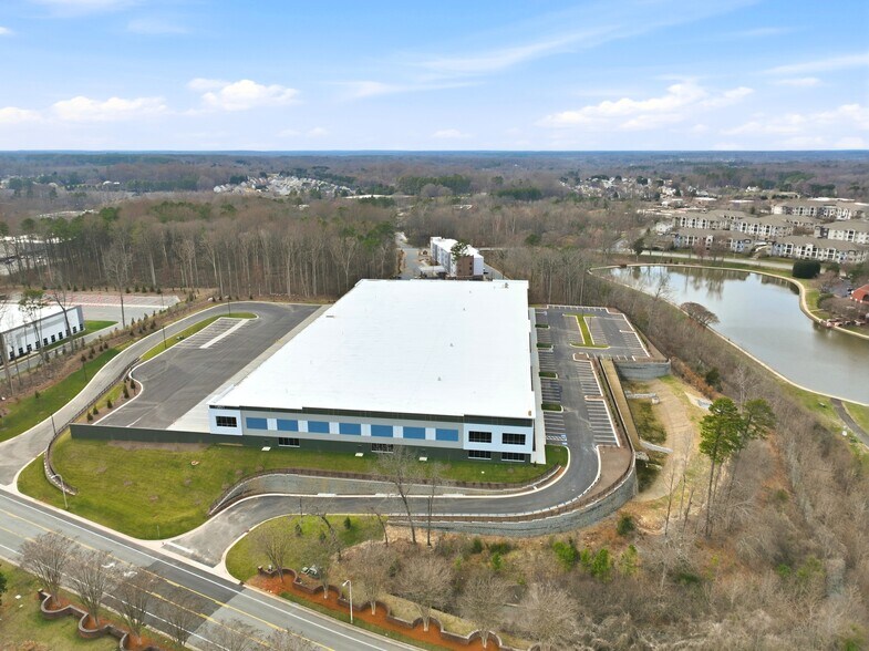More Photos Of 13601 E Reese Blvd, Huntersville Warehouse For Sale