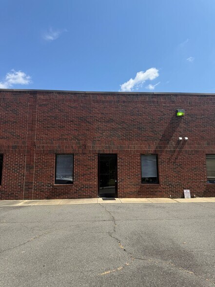 More Photos Of 3224 Westwood Industrial Dr, Monroe Warehouse For Lease