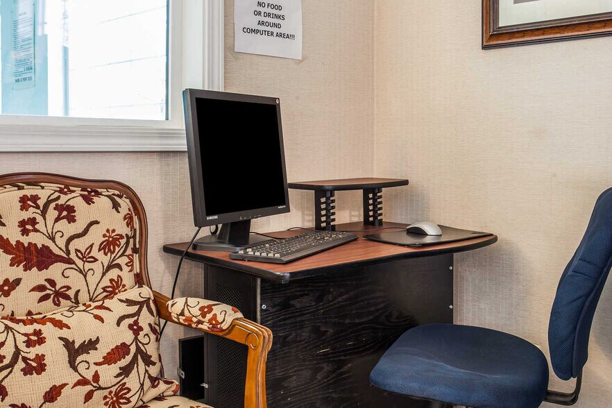 More Photos Of 3710 Meridian St, Bellingham Hospitality For Sale