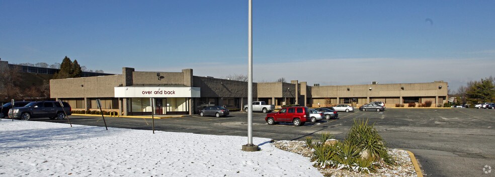 Primary Photo Of 90 Adams Ave, Hauppauge Office For Lease