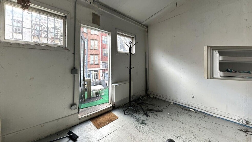 More Photos Of 99 S 6th St, Brooklyn Apartments For Lease