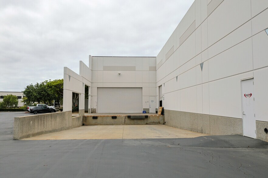 More Photos Of 5803 Newton Dr, Carlsbad Research And Development For Sale