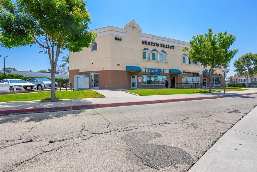 More Photos Of 550 S Glendora Ave, West Covina Storefront Retail Office For Lease