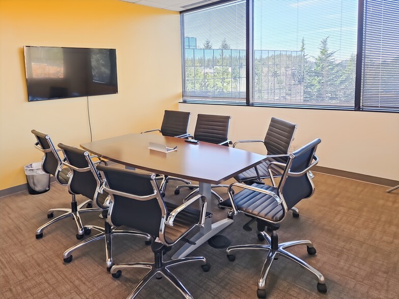 More Photos Of 3326 106th Ave SE, Bellevue Coworking Space