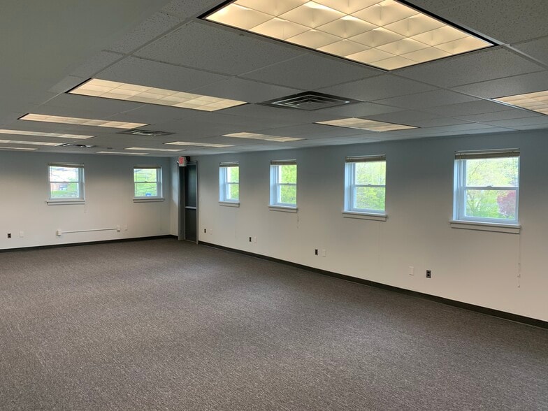 More Photos Of 100 Rt 46 East, Mountain Lakes Unknown For Lease