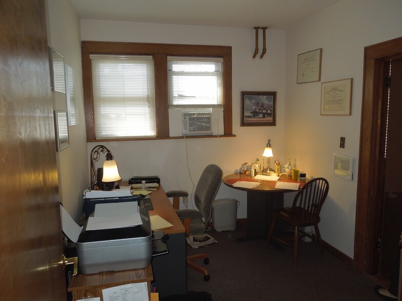 More Photos Of 142 Oak Tree Ave, South Plainfield Office For Lease