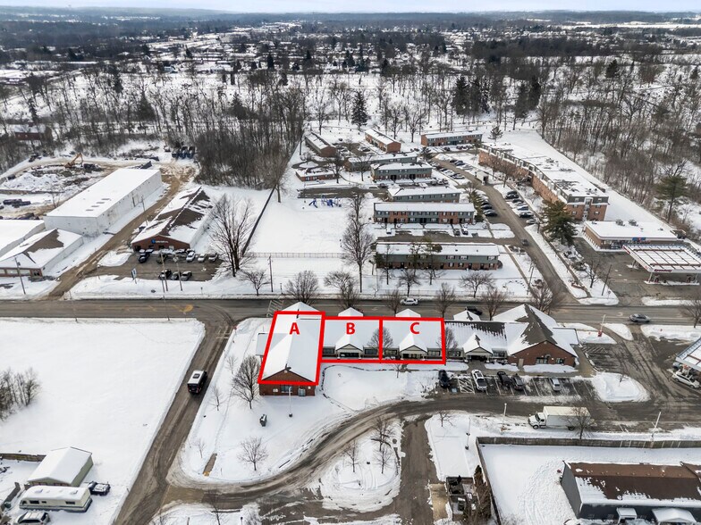 More Photos Of 132 London Rd, Delaware Freestanding For Lease