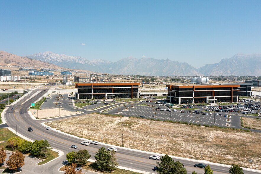 More Photos Of 2000 W Ashton Blvd, Lehi Office For Lease