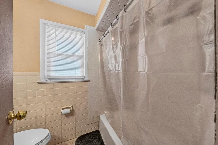 More Photos Of 308 Columbus Pl, New Brunswick Apartments For Sale