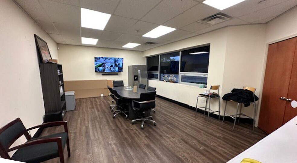 More Photos Of 1835 New Hwy, Farmingdale Warehouse For Sale