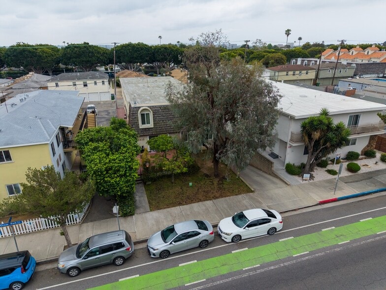 More Photos Of 2410 Ocean Park Blvd, Santa Monica Apartments For Sale