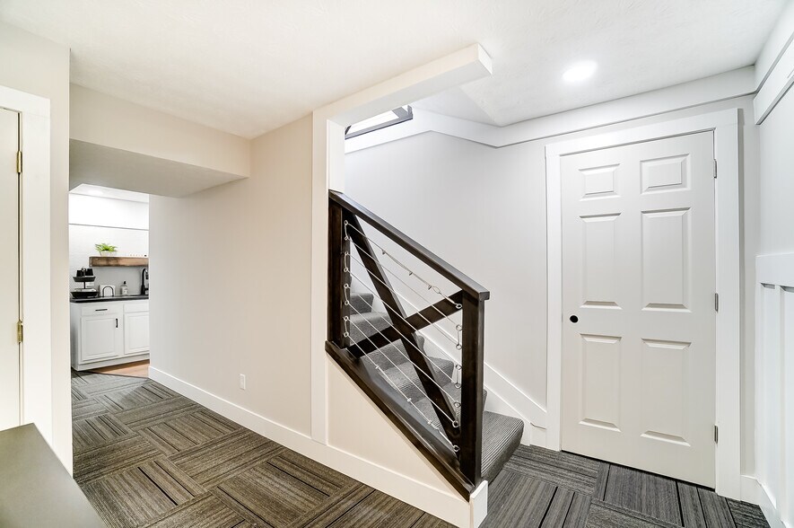 More Photos Of 15 Commercial Way, Springboro Medical For Sale