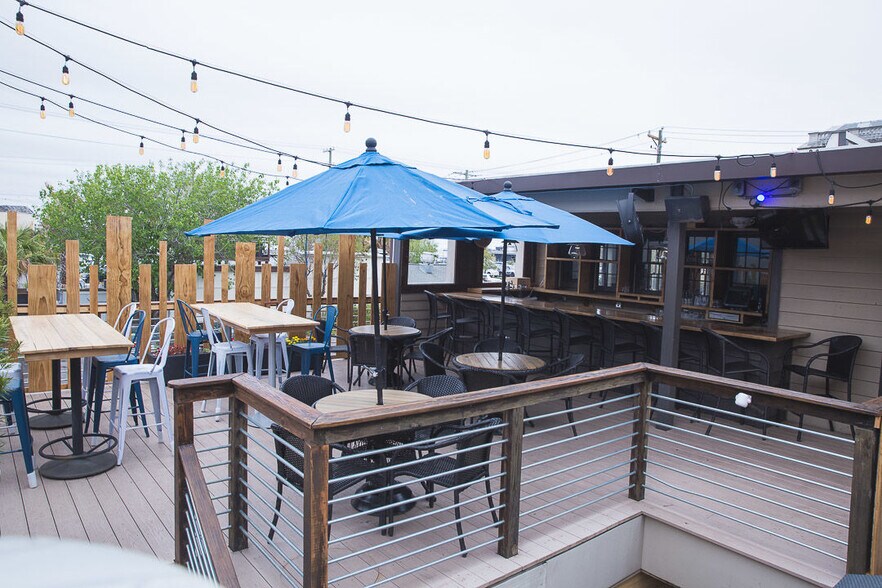 More Photos Of 14 N Market St, Charleston Restaurant For Sale