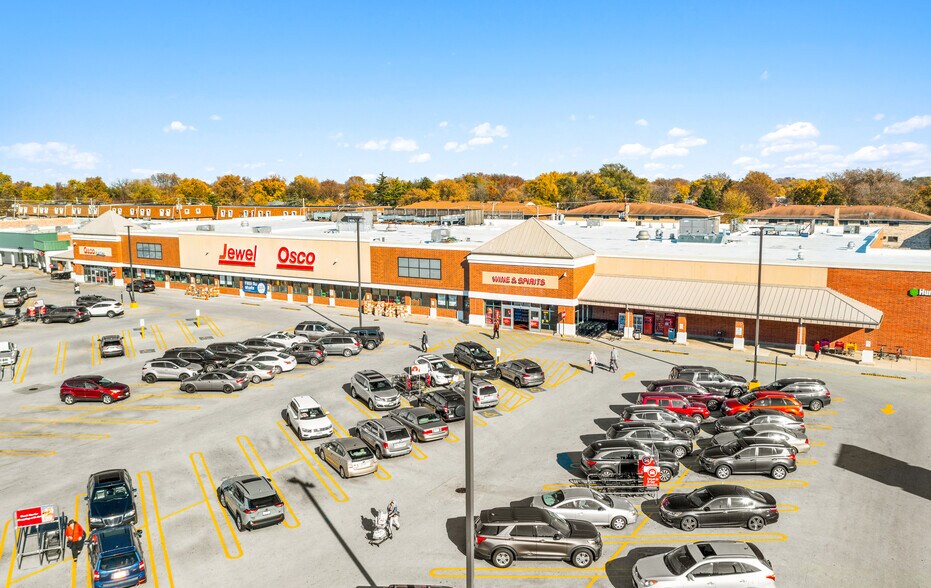 More Photos Of 8707-8767 Ridgeland Ave, Oak Lawn Unknown For Lease