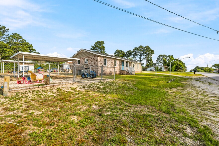 More Photos Of 101 Beeler Ave, Hamlet Daycare Center For Sale