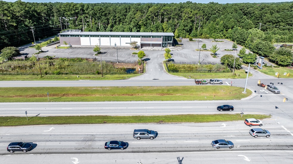 More Photos Of 553 W US 70 Hwy, Havelock Freestanding For Lease