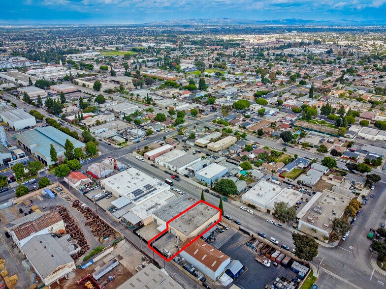 More Photos Of 15539 Vermont Ave, Paramount Manufacturing For Lease