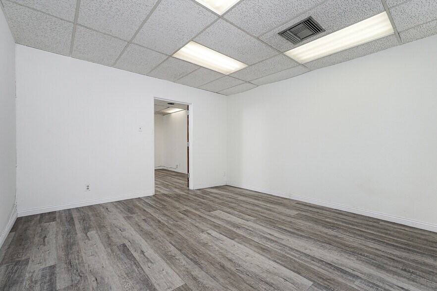 More Photos Of 2130 Huntington Dr, South Pasadena Office For Lease