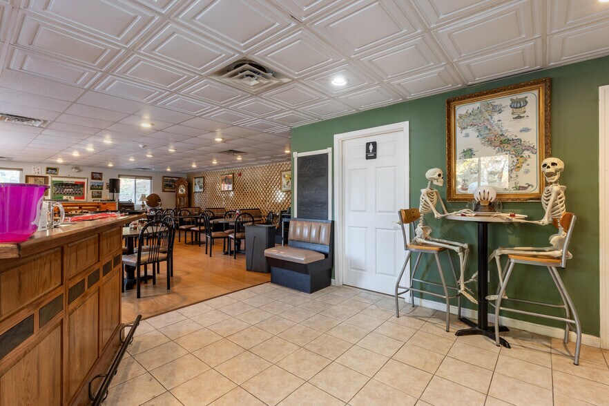 More Photos Of 414 Boston St, Topsfield Office For Sale