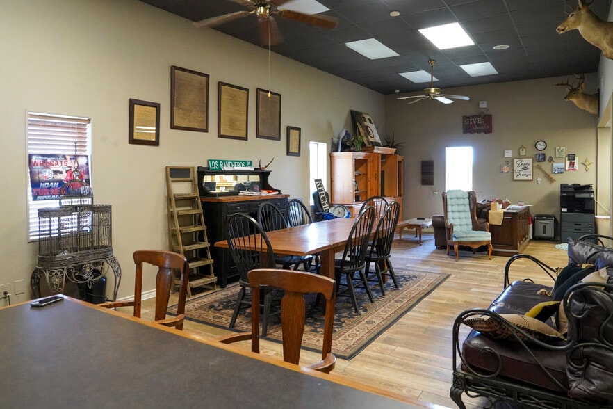 More Photos Of 8808 County Road 1458, Taft Flex For Sale