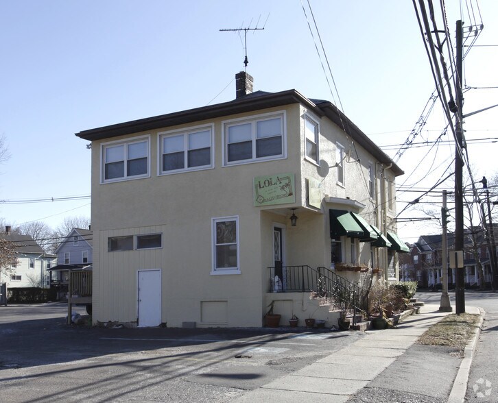 More Photos Of 136-140 Durham Ave, Metuchen Storefront Retail Residential For Lease