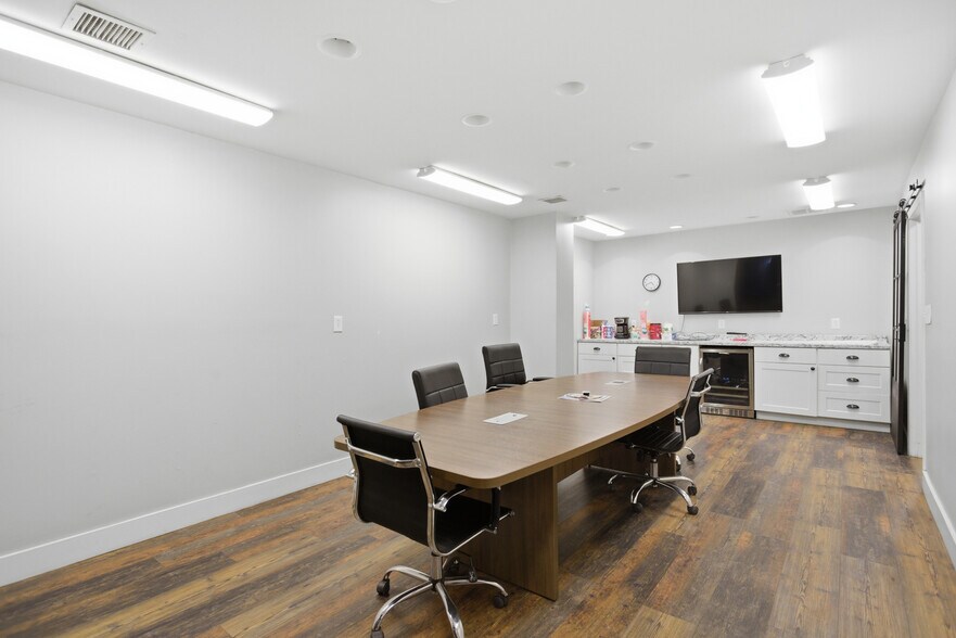 More Photos Of 810 Shiloh Rd, Piedmont Warehouse For Sale