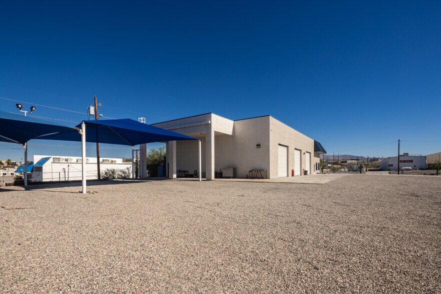 More Photos Of 921 Lake Havasu Ave N, Lake Havasu City Warehouse For Sale
