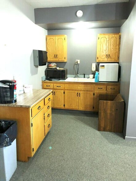 More Photos Of 14832 W 163rd St, Homer Glen Religious Facility For Lease