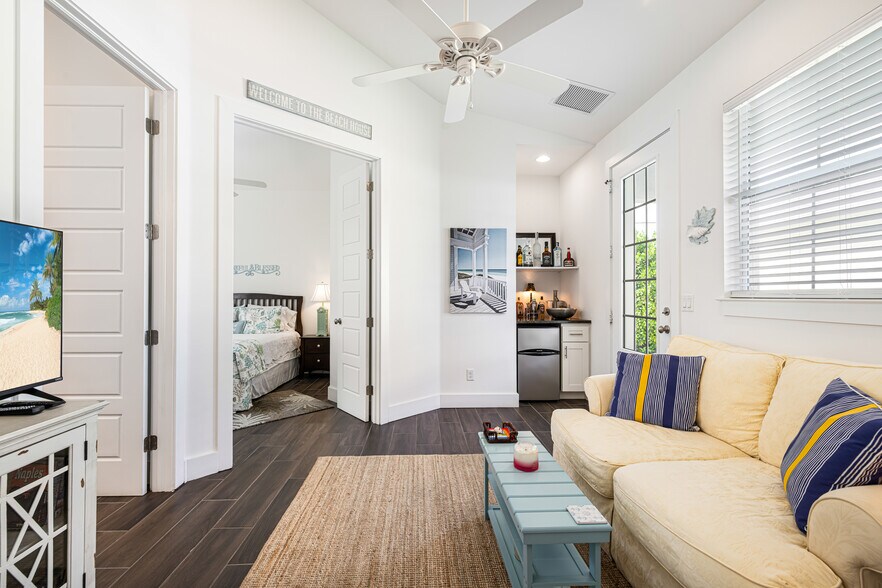 More Photos Of 2974 Van Buren Ave, Naples Storefront Retail Residential For Sale