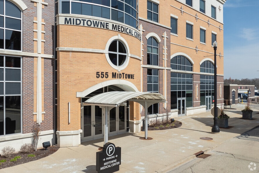 More Photos Of 555 Midtowne St, Grand Rapids Medical For Lease