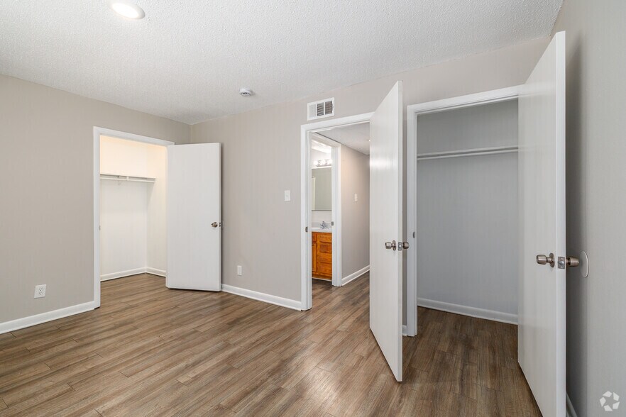 More Photos Of 5201 Geyer Springs Rd, Little Rock Apartments For Sale