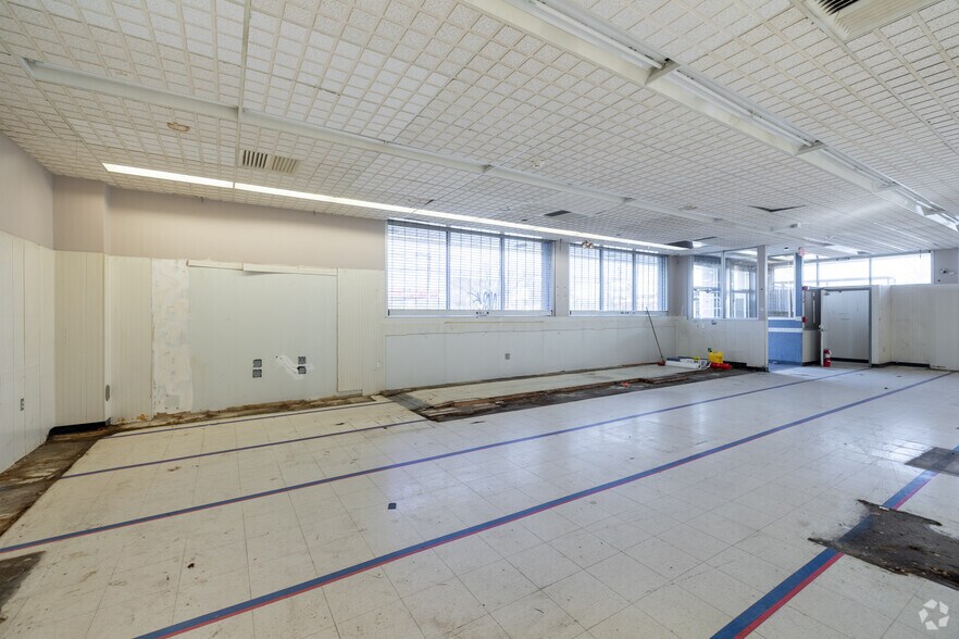 More Photos Of 739 Greenwood Ave, Trenton Freestanding For Lease