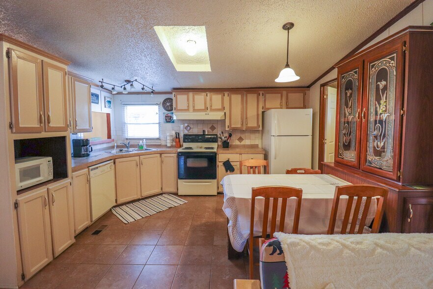 More Photos Of 1840 W Deep Creek Rd, Bryson City Trailer Camper Park For Sale