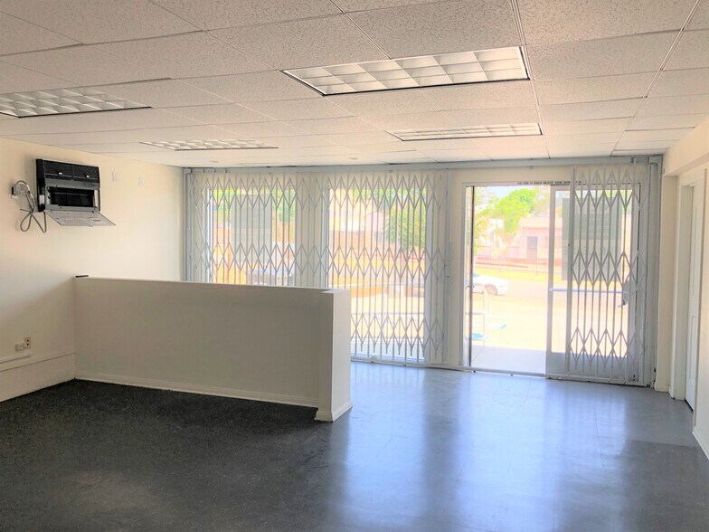 More Photos Of 4620-4620 1/2 E 3rd St, Los Angeles Storefront Retail Office For Sale