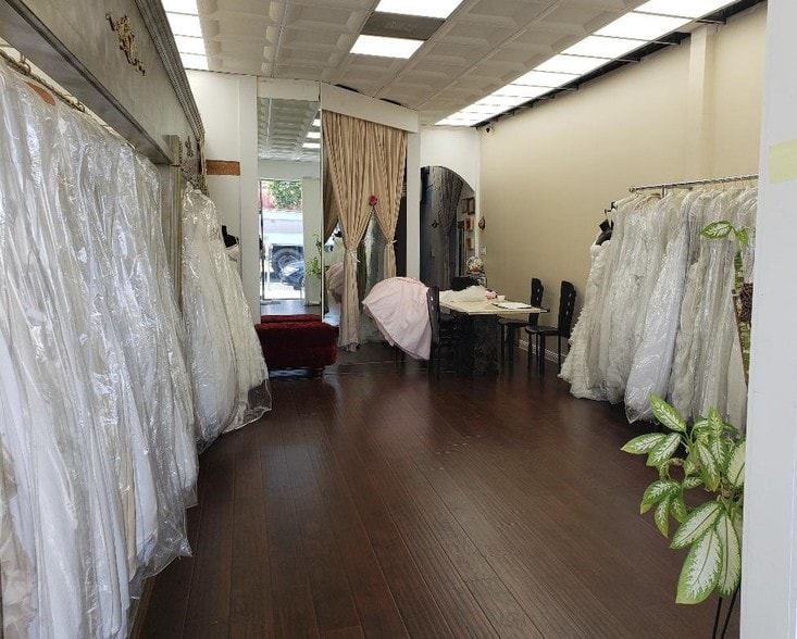 More Photos Of 119-123 S Western Ave, Los Angeles Storefront Retail Office For Lease