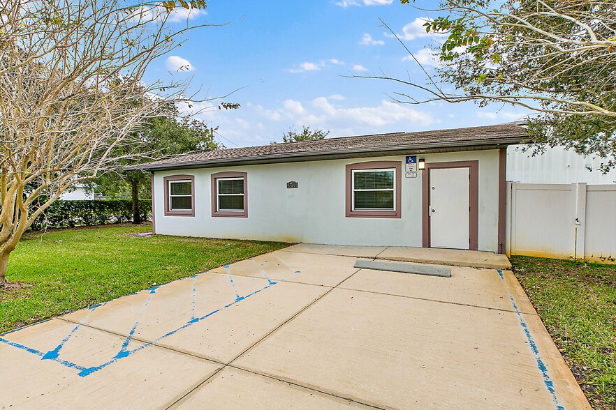 More Photos Of 6790 65th Way N, Pinellas Park Freestanding For Lease