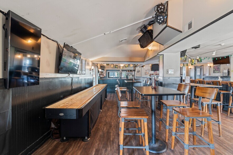 More Photos Of 814 S White Horse Pike, Somerdale Restaurant For Sale