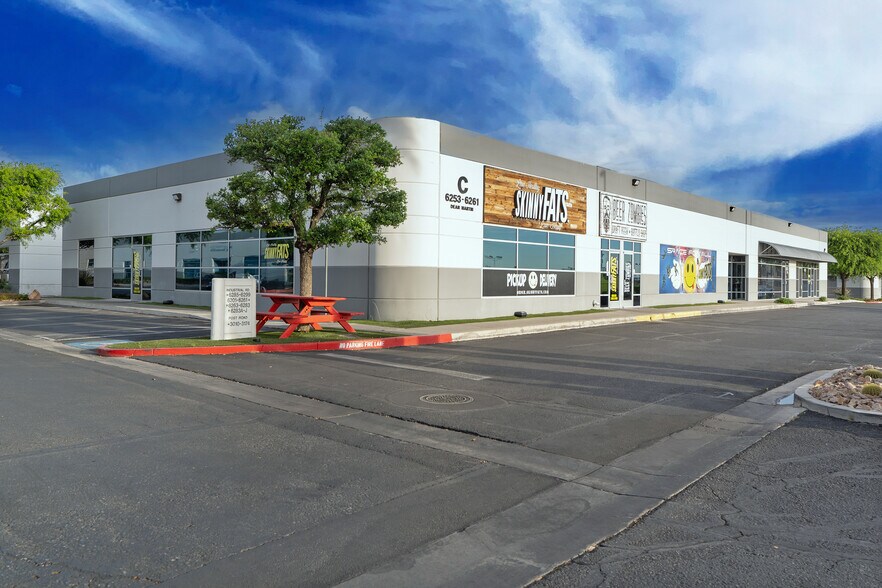 Primary Photo Of 6263-6281 Dean Martin Dr, Las Vegas Showroom For Lease
